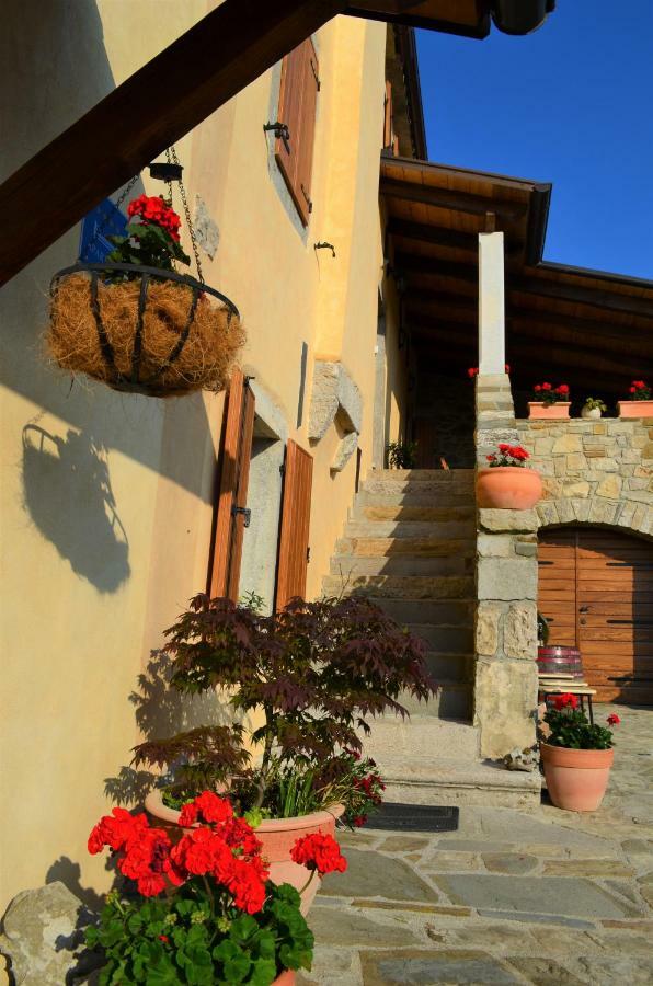 Apartment Hum-The Smallest Town In The World Екстер'єр фото